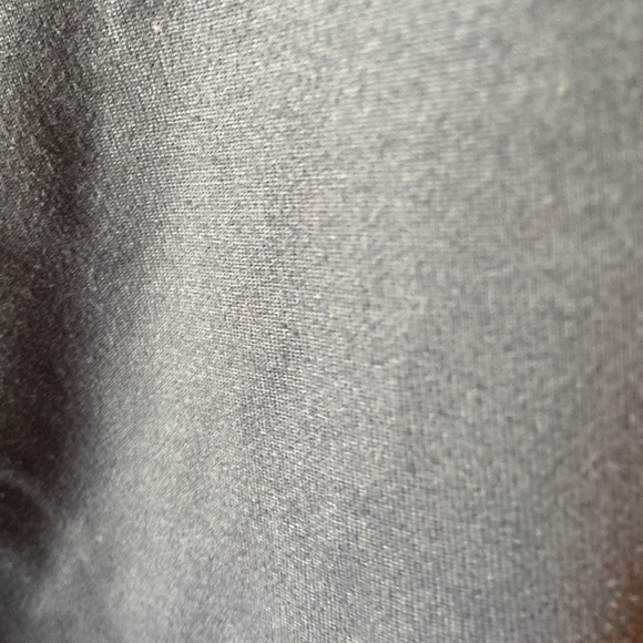 Women’s size extra-large, gray, pull over sweatshirt Adidas climbalite  T28 - Picture 4 of 7